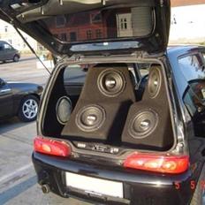 Bilstereo ! JBL  Seicento nyt anlæg