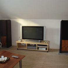 Musikanlæg NAD og CV 1215
