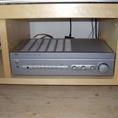 Musikanlæg NAD og CV 1215