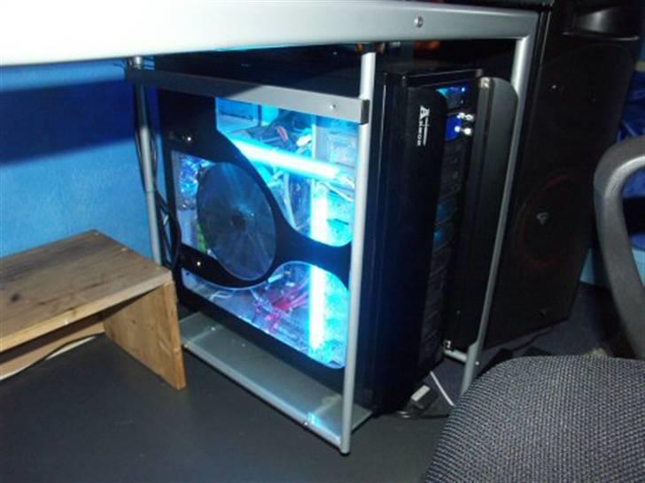 Computeranlæg CERWIN-VEGA CLS-10(SOLGT) - Min computer set fra siden. billede 5