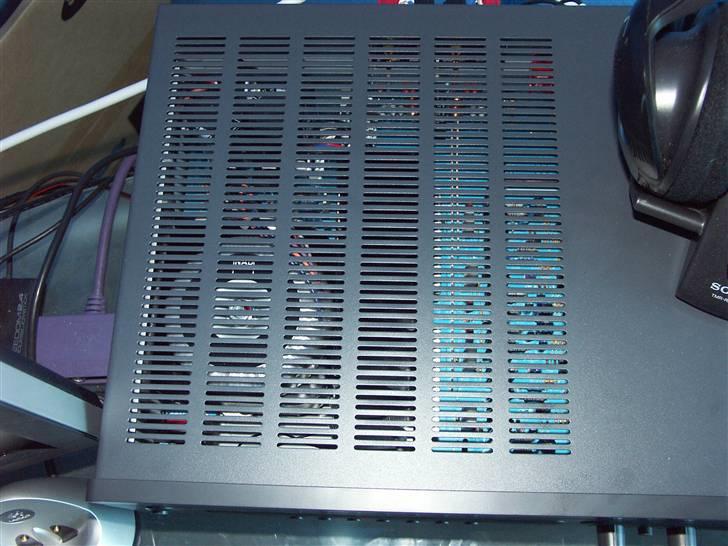 Computeranlæg CERWIN-VEGA CLS-10(SOLGT) - Min NAD C320BEE forstærker fra oven! billede 10