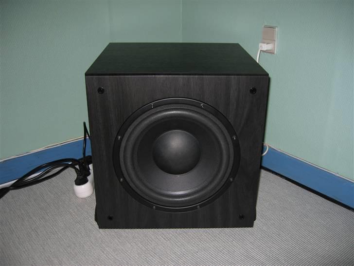 Hjemmebiograf Cerwin Vega ftw <3 - Min Subwoofer i raw-look billede 8