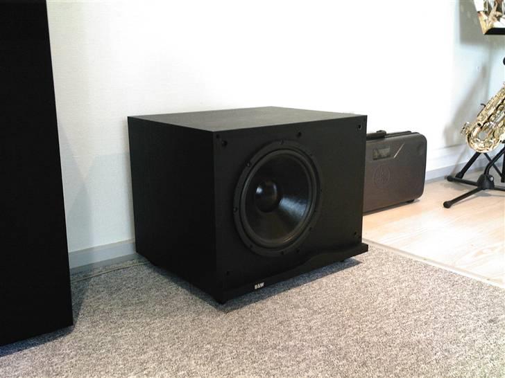 Hjemmebiograf Bowers and Wilkins - Min dejlige subwoofer.  billede 4