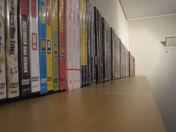 Hjemmebiograf Helbo Hjemmebiograf - Udstillede film (fra venstre) billede 2