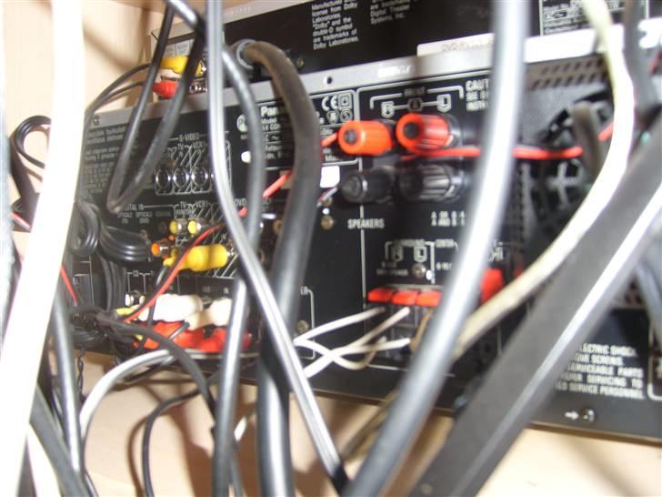 Hjemmebiograf Stue biograf - nogen der sagde kabel rod ? kan da ikke passe :D billede 7