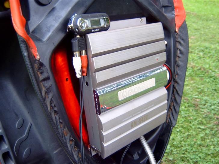 Scooterstereo Peugeot Speedfight 2 - her kan man bedre se lyset... billede 6