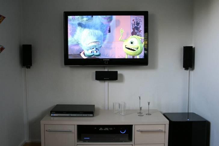 Hjemmebiograf Harman Kardon & Samsung - Set fra sofaen billede 1