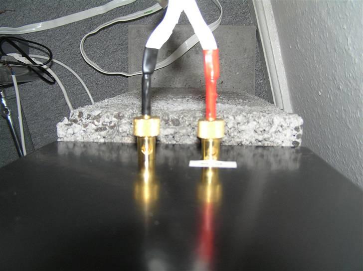 Hjemmebiograf cambridge vs diy, - lig lige mærke til hvordan mine banan zplugs skinner i malingen billede 9