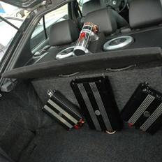 Bilstereo DLS Anlæg i Octavia RS