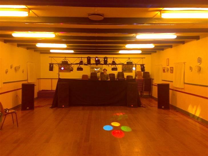 Diskoteksanlæg DeeJay-Brothers TIL SALG - discoteket  billede 1