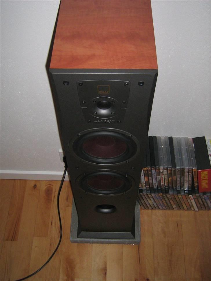 Hjemmebiograf Dali Concept og Denon - Front højtalerne uden front - bliver købt inden så længe billede 3