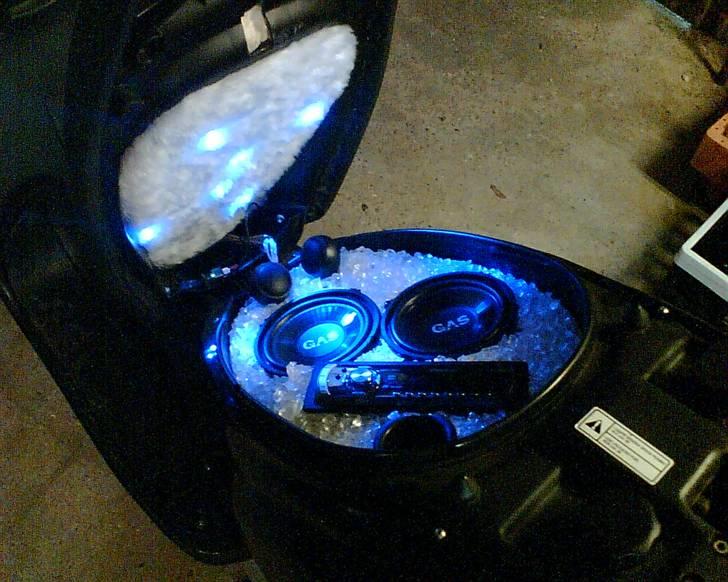 Scooterstereo the black diamont billede 7