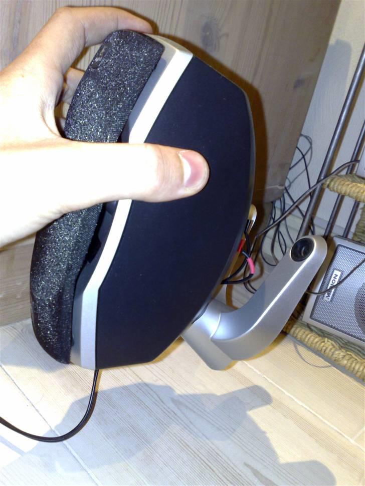Musikanlæg Logitech Z-5500 Digital - ... og hænge billede 11