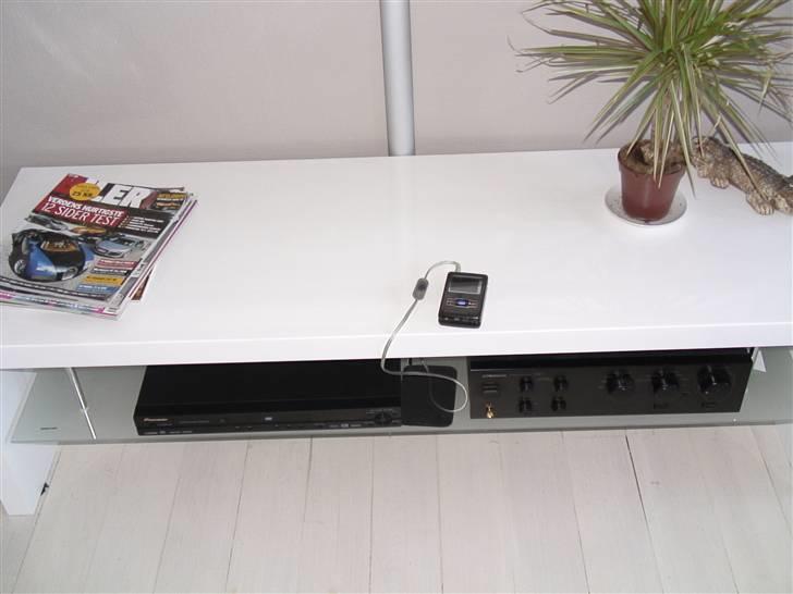 Hjemmebiograf Fjernsynet - Min iRiver Mp3 Afspiller. billede 5