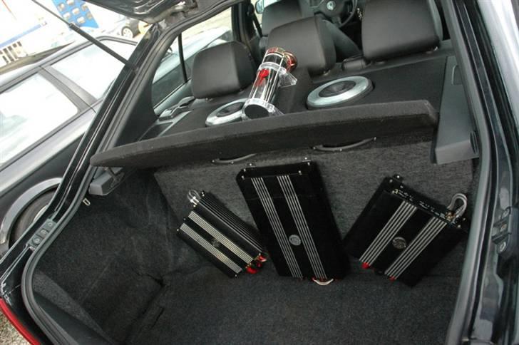 Bilstereo DLS Anlæg i Octavia RS billede 1