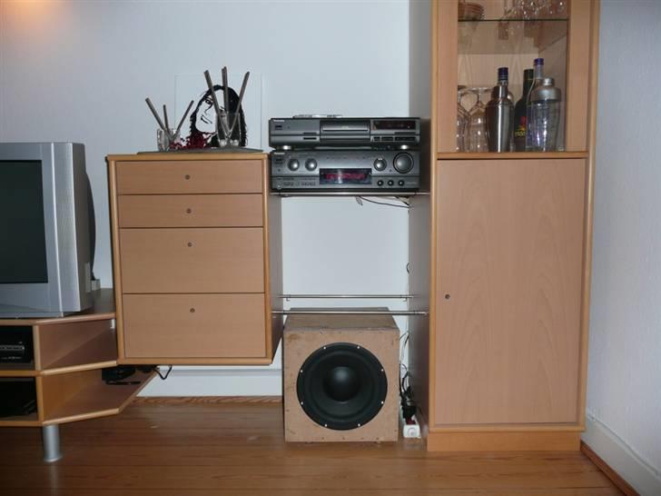 Musikanlæg Technics/Eltax/DIY  - Den tudsegamle forstærker og den spritnye sub billede 2