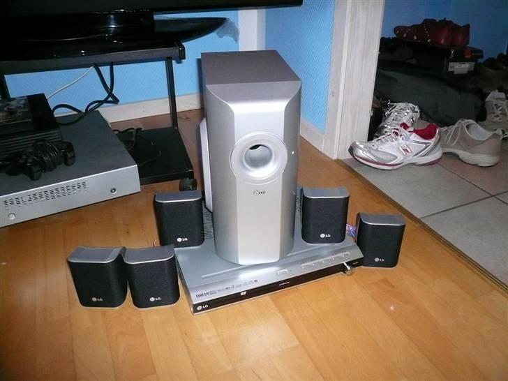 Hjemmebiograf 50" Plasma + Computer billede 6