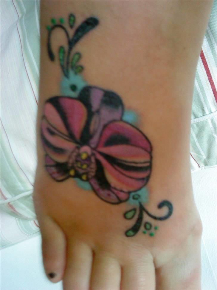 Mine tattoos - Nyeste lavet d 3/9-09 på højre fod billede 4
