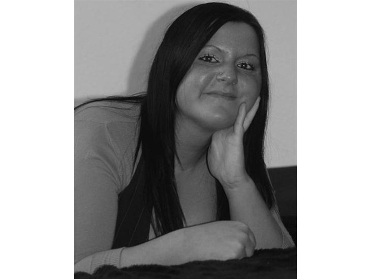 {{currentPhoto.altText}} billede {{currentPhoto.number}}