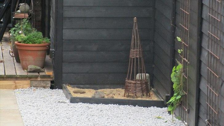 Naboprojekt - hegn/have - hundetoilet billede 32