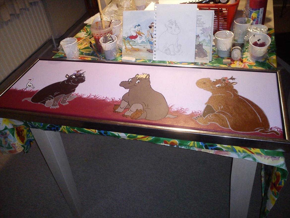 Baby-flodheste 30/8 2011 - Ramme og lidt baggrund... 29/8 2011 (Havde ikke tid til at male søndag) billede 4