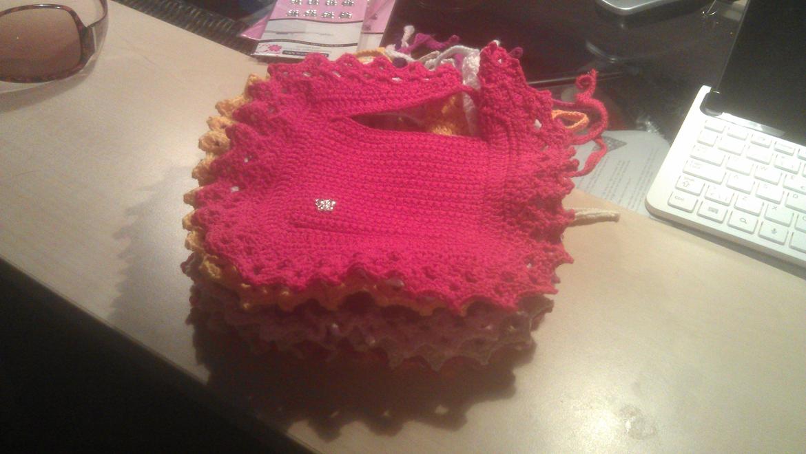 Mine hæklerier/strikkerier - Hæklede hagesmække billede 13