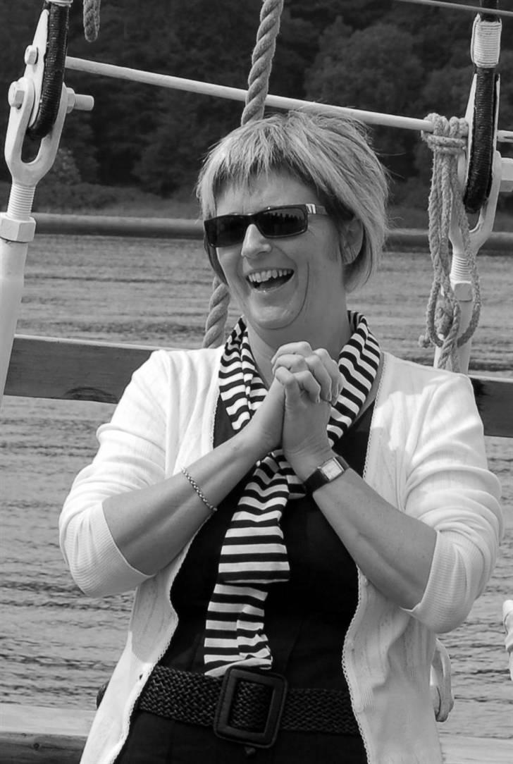 Billeder jeg er stolt af - En glad sølvbryllupsbrud billede 22