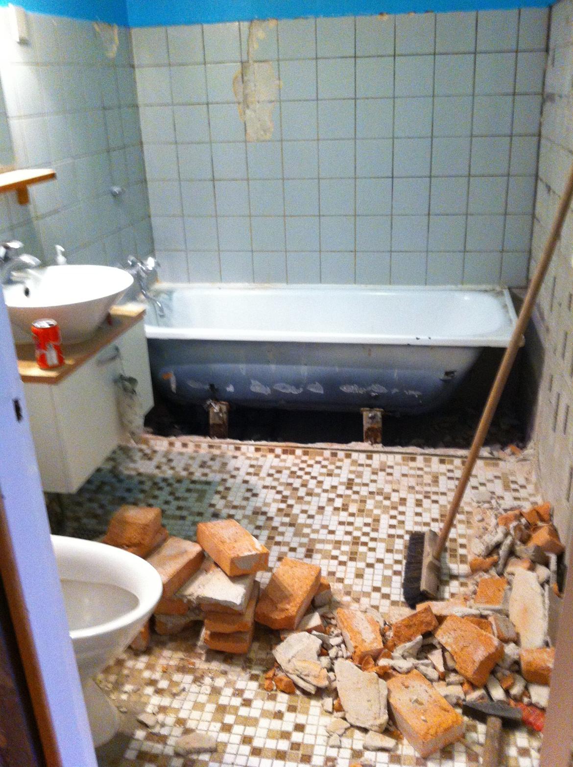 Lejlighed - renovering - Nedrivning af badeværelse billede 18