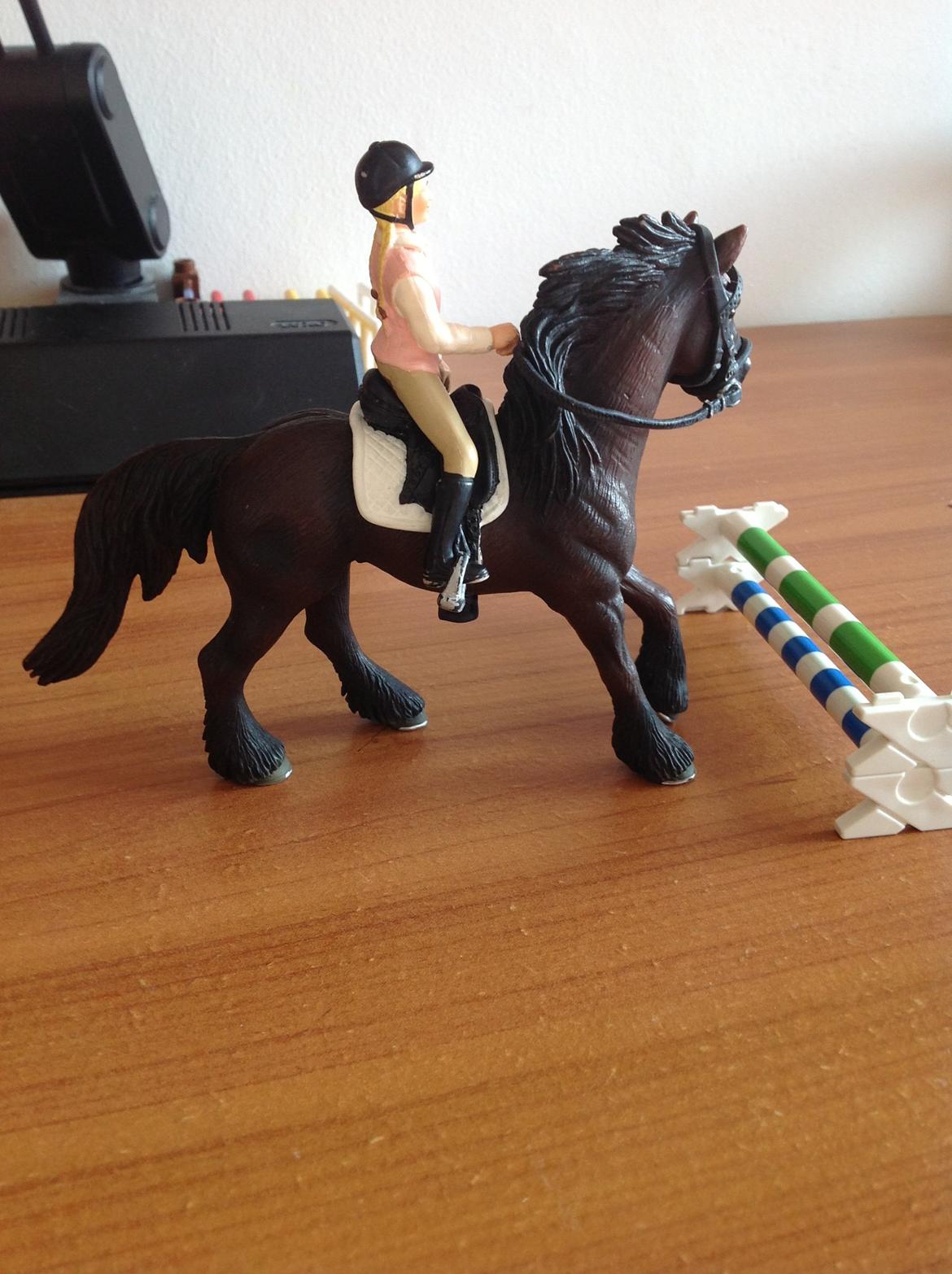 Min schleich stald - Ridning billede 2