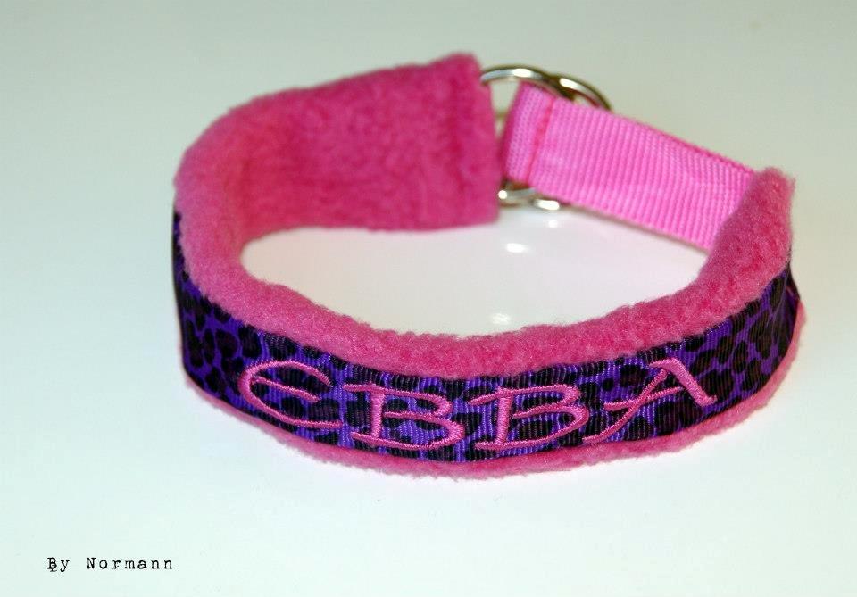 Halsbånd med tekst/navn - 
20mm pink webbing - 20mm d-ringe - pink fleece - lilla leopard pyntebånd - pink tråd til navn billede 22