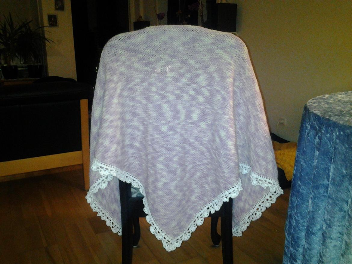 Mine hæklerier/strikkerier - Strikket sjal med hæklet kant billede 21