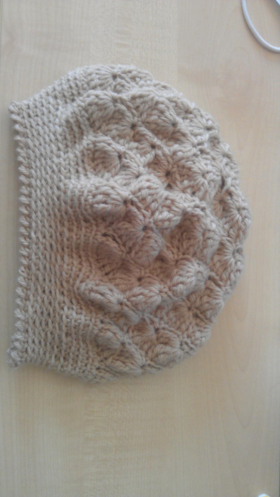 Mine hæklerier/strikkerier - Hæklet hue i muslingemønster billede 24