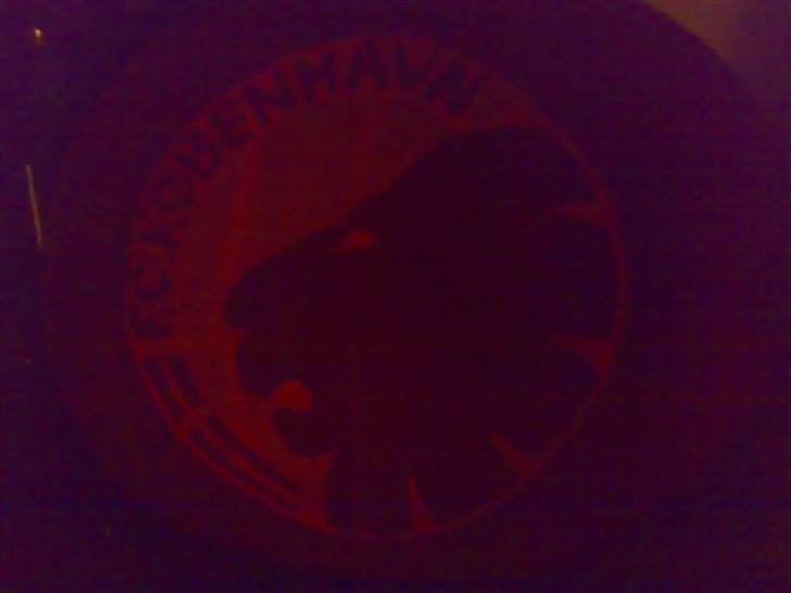 Halloween græskar - Fck logo i mørke billede 4