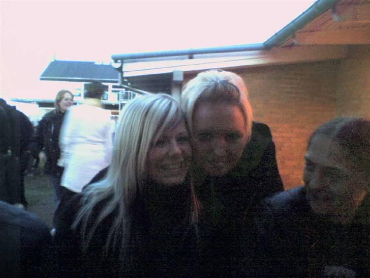 Min mor og far - Vores mor og hendes bedste veninde i hele verden billede 5