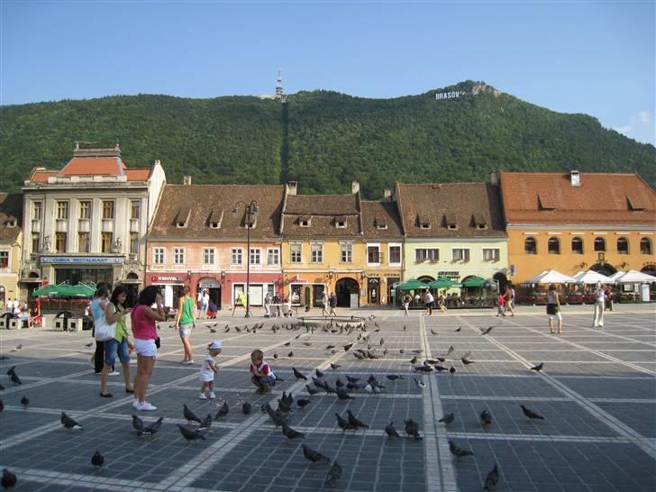 Ferie i Rumænien - Byens torv i Brasov billede 6