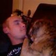 Lille Gangster. Pjevse hund!!! J