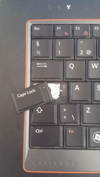 Knap faldet af tastatur 