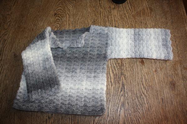 hæklet trøje til baby