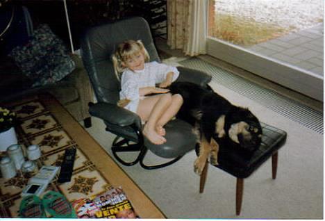 Blanding af racer Nicki  - Ja, her er vi så, meget uskyldige og nuttede. :) billede 1