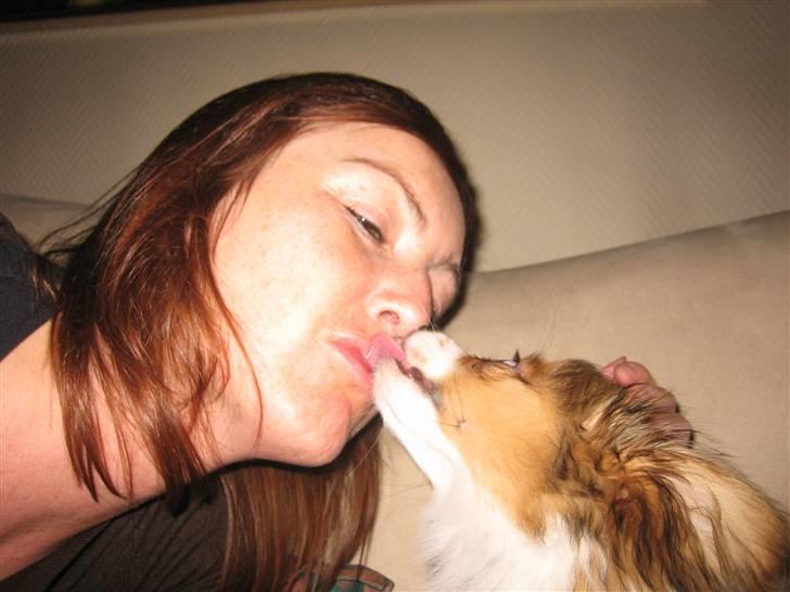 Phalene Dino *Min søsters* - Mig og mor :) "Jeg elsker diig!" :D Kys,kys,kys :* billede 10