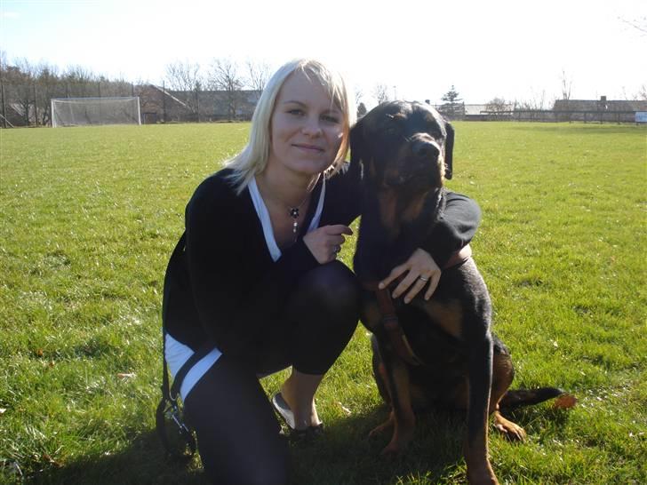 Rottweiler Kia -  D.09 apr. 2009 billede 4