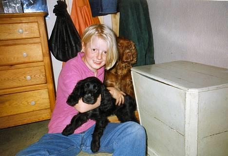 Cocker spaniel Sille † d. 14/4-08 - Sille fra dengang hun var et halvt år , hun er ik særlig stor der . Min bedstemors gamle hund chan omme bag ved . billede 18