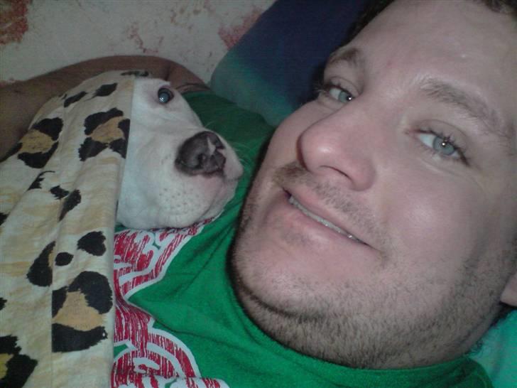 Amerikansk staffordshire terrier *bor hos min eks nu*Chica - Min eks og det lille puttehoved :) billede 5