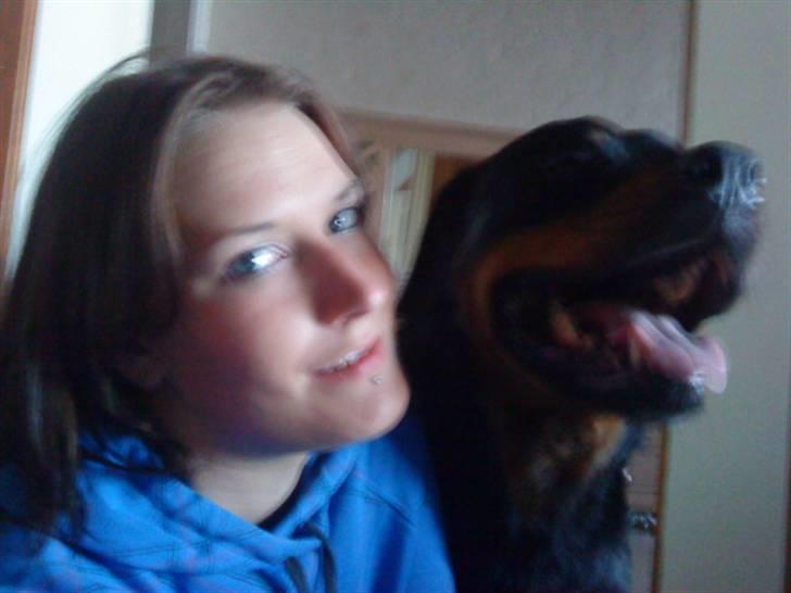 Rottweiler Tyson (Desværre død :'( ) - Elsker og hygge med moar. billede 8