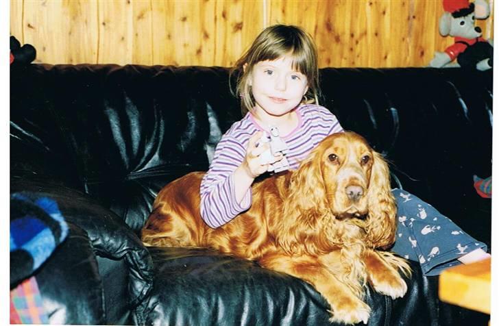 Cocker spaniel Luna R.I.P - Mig og Luna da vi var små :´) billede 2