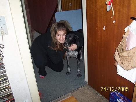 Blanding af racer noa <3*RIP*<3 - her er mig og min lille pige juleaften hos min mor vi skal ud og gå en lang tur så vi slipper for opvasken hehe billede 2