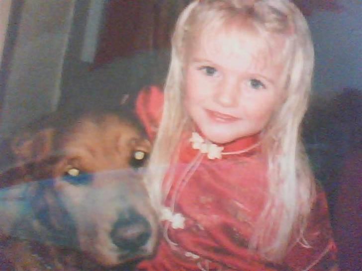Golden retriever Rossi <3 R.I.P :( - Mig og Rossi :D jeg lille der :) billede 5