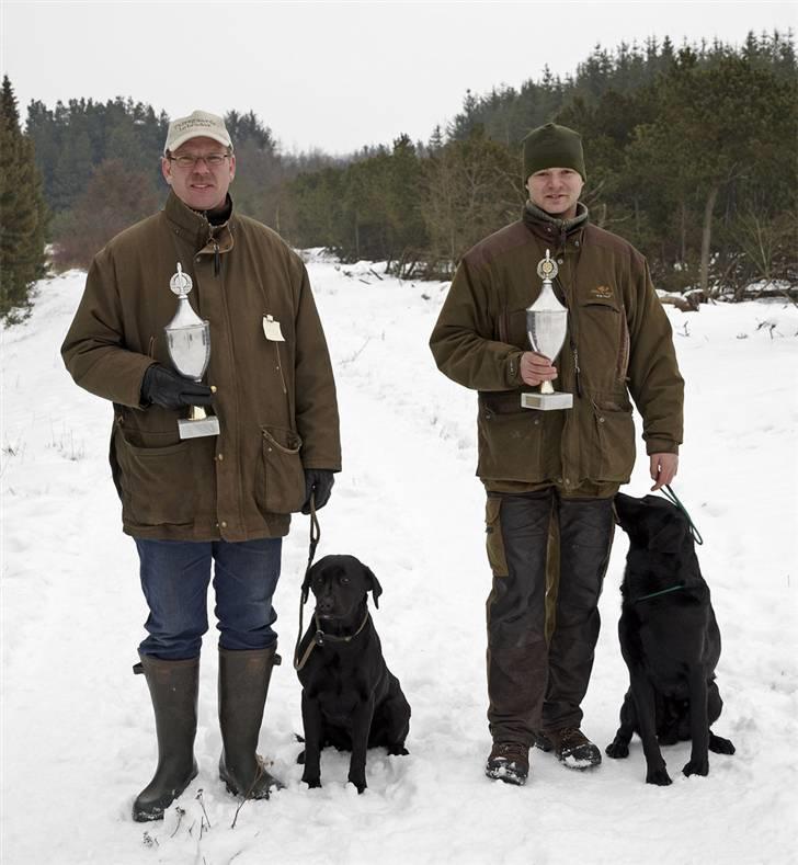 Labrador retriever Balder SOLGT -  Balder og jeg til højer dagens hund Beg 13 måneder billede 5