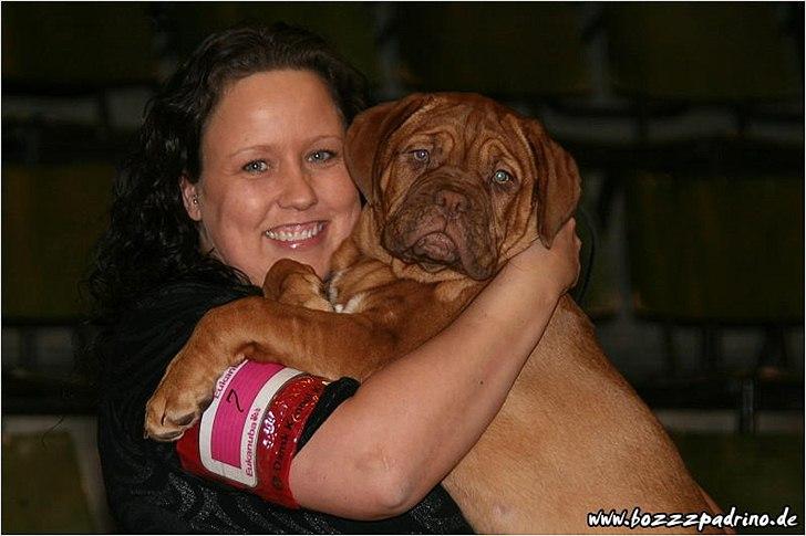 Dogue de bordeaux Isolde Van't Bulscampvelt - Isolde 3½ mdr. og jeg <3 billede 10