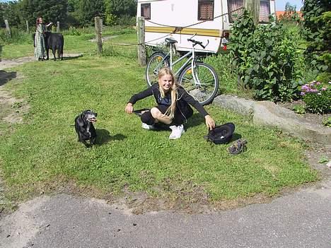 Gravhund Long John +DØD+ - Farfars fødselsdag. Mig og John, og med Palle i baggrunden.. billede 10